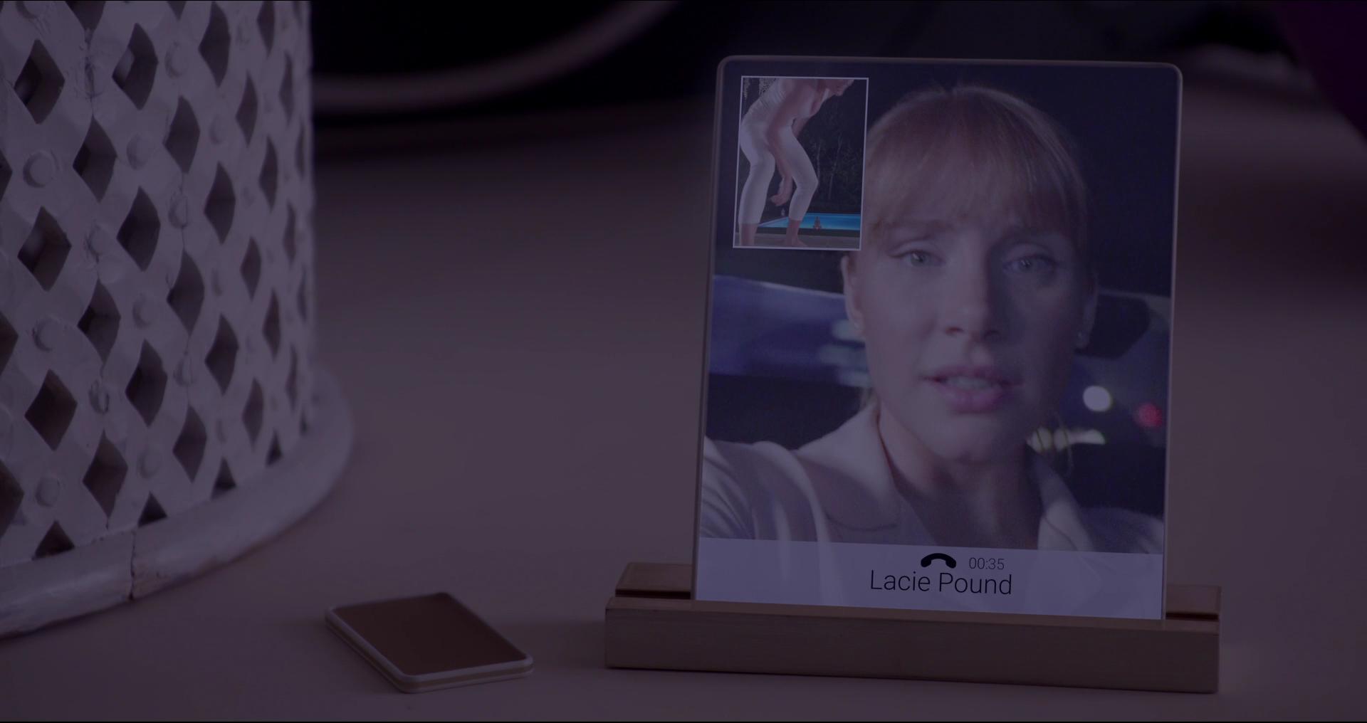 BlackMirror_28187329.jpg