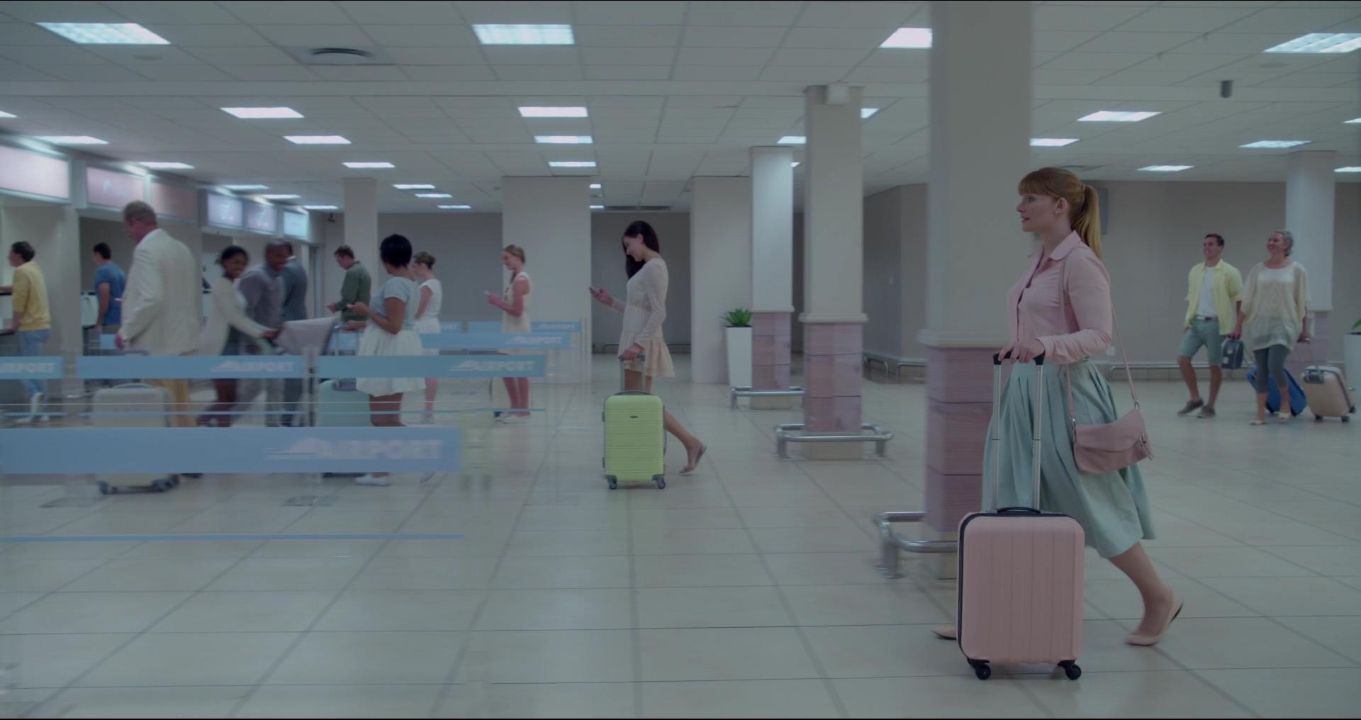 BlackMirror_28189829.jpg BlackMirror_28189829.jpg