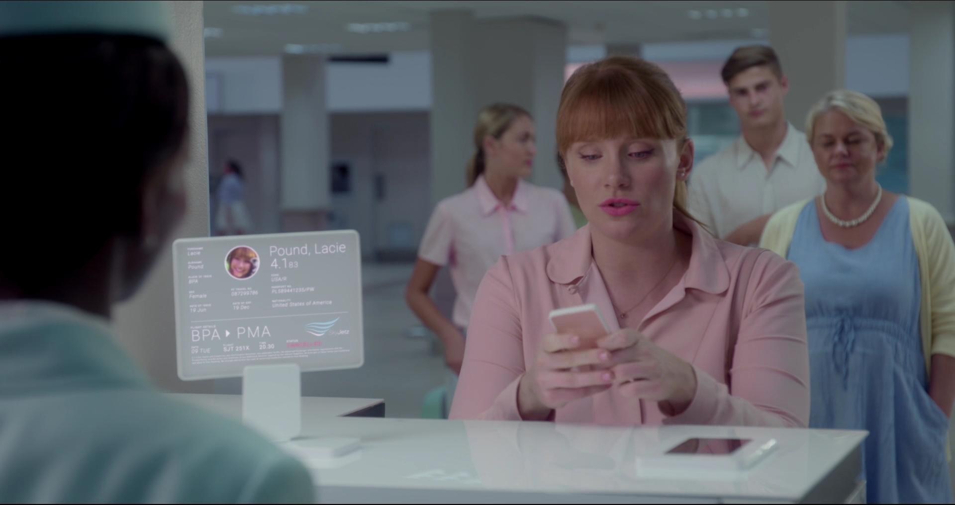 BlackMirror_28201629.jpg
