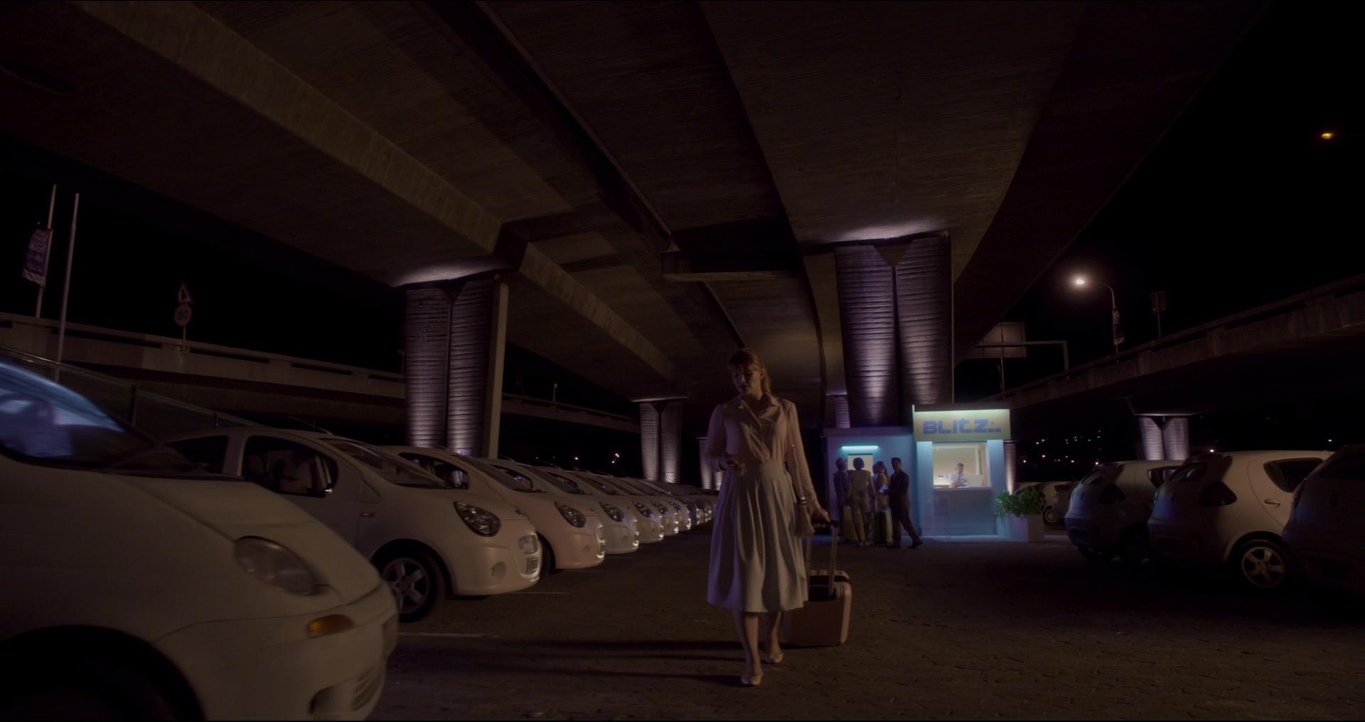 BlackMirror_28215129.jpg BlackMirror_28215129.jpg
