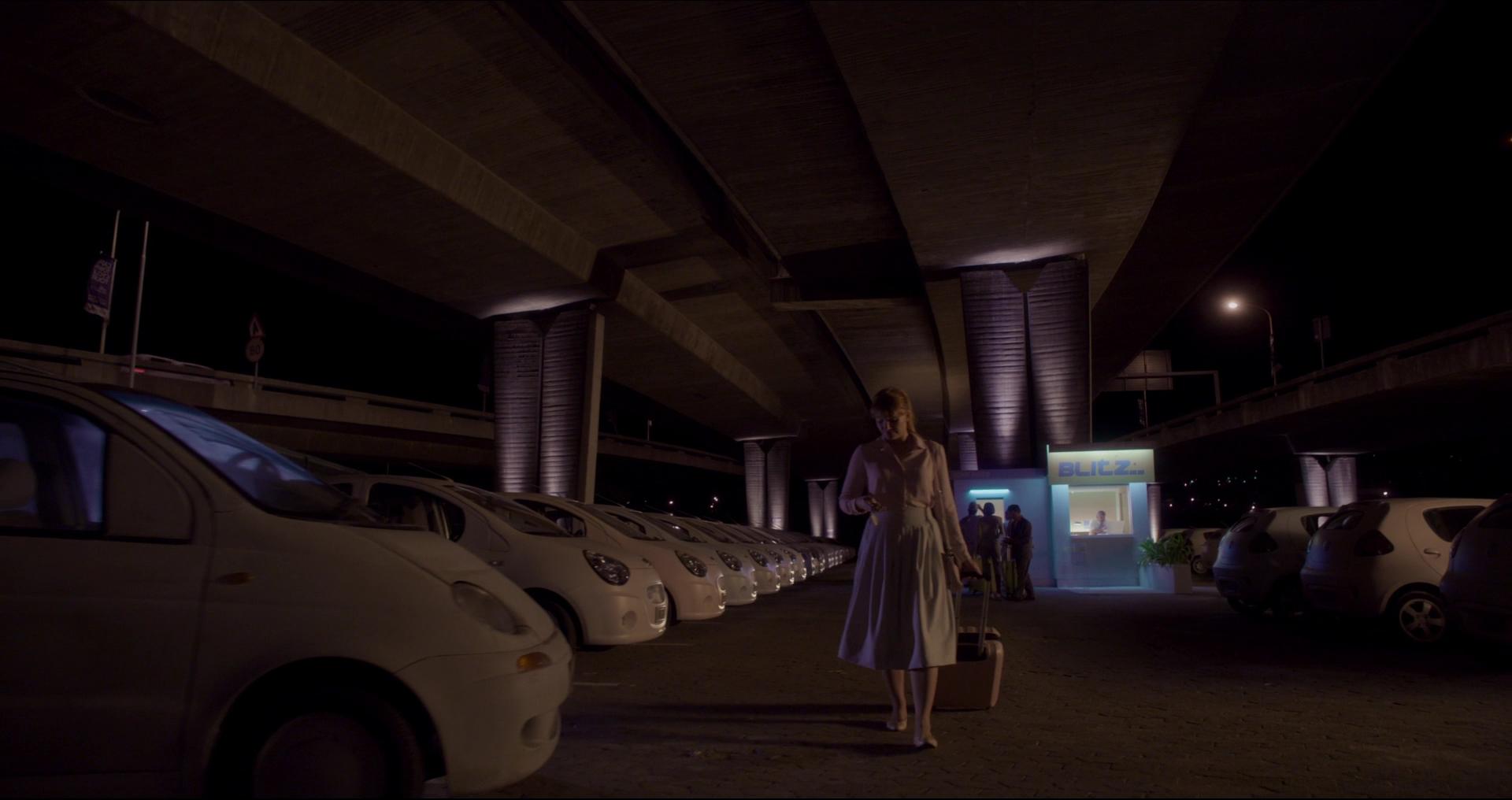 BlackMirror_28215229.jpg BlackMirror_28215229.jpg