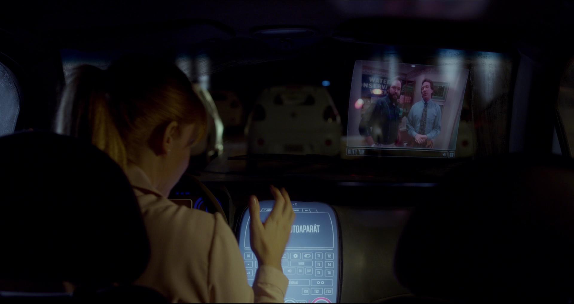 BlackMirror_28220229.jpg