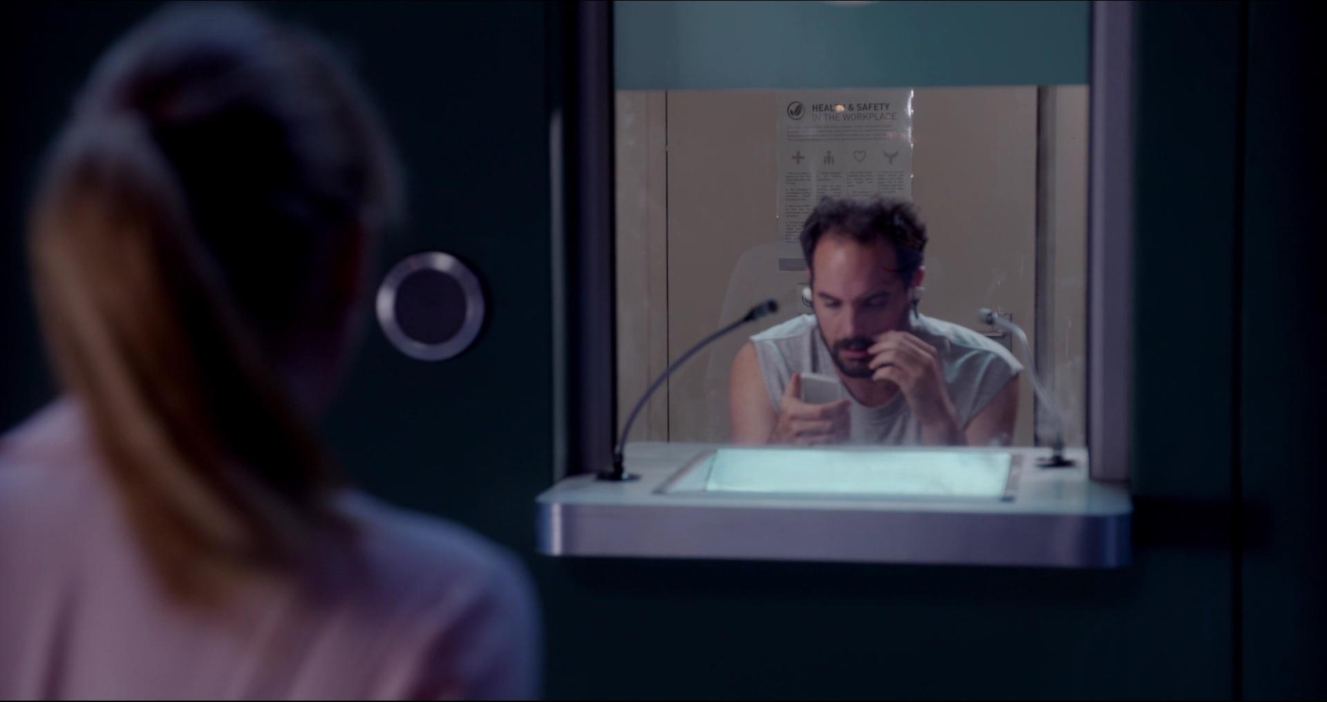 BlackMirror_28245329.jpg