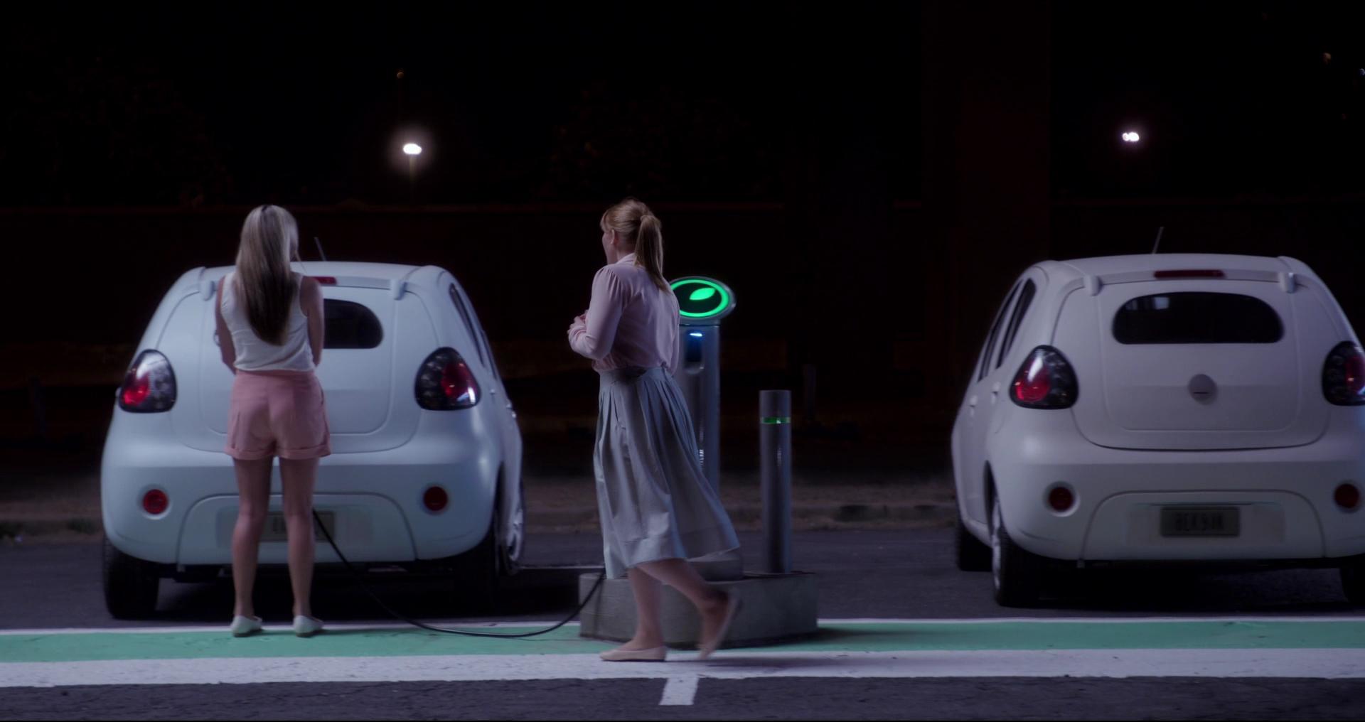BlackMirror_28248029.jpg