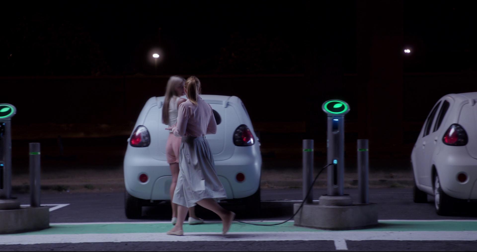 BlackMirror_28248229.jpg
