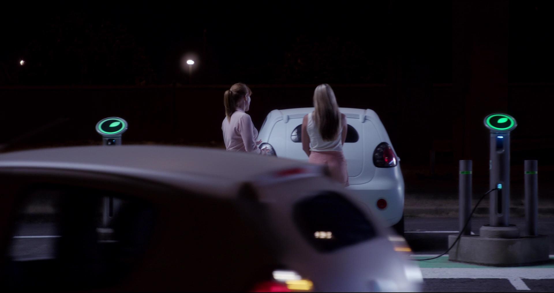 BlackMirror_28248429.jpg BlackMirror_28248429.jpg
