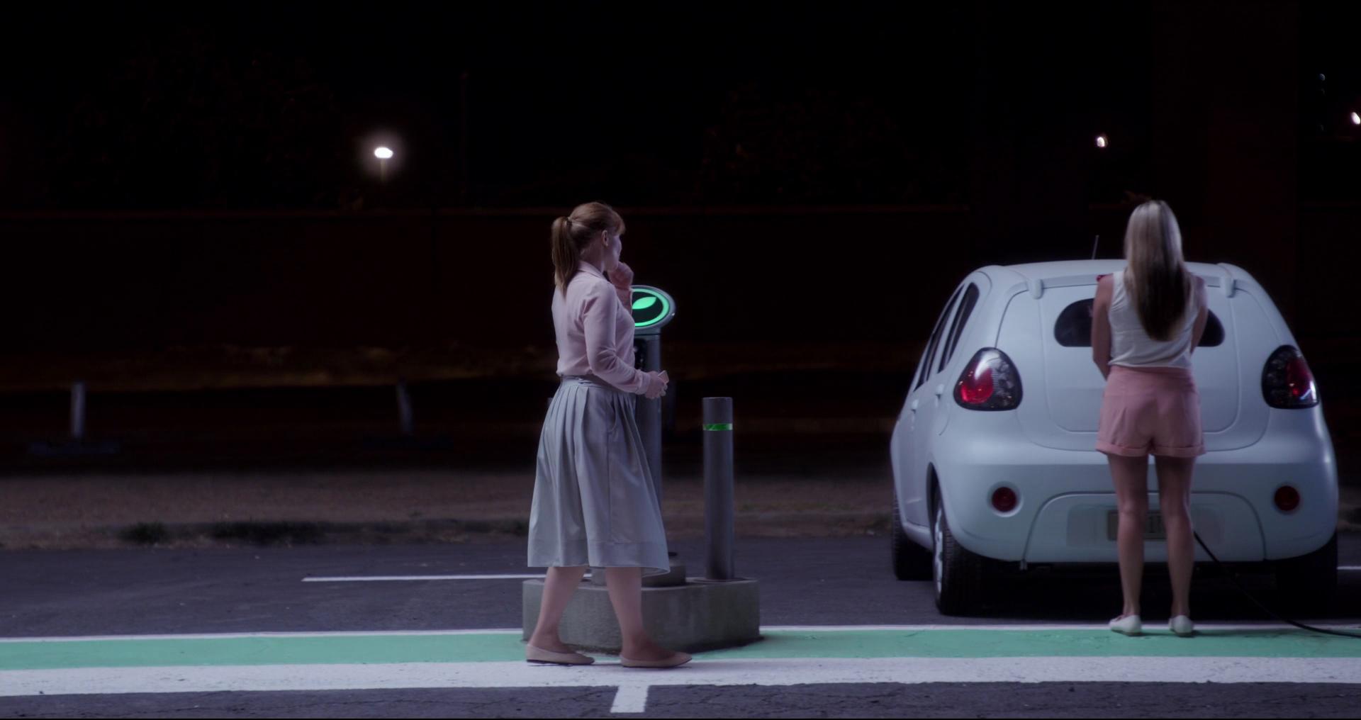BlackMirror_28248929.jpg