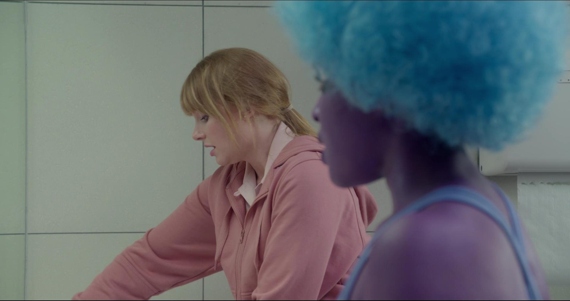 BlackMirror_28306529.jpg BlackMirror_28306529.jpg