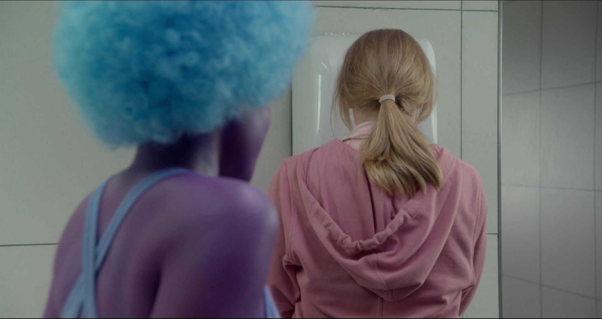 BlackMirror_28307229.jpg