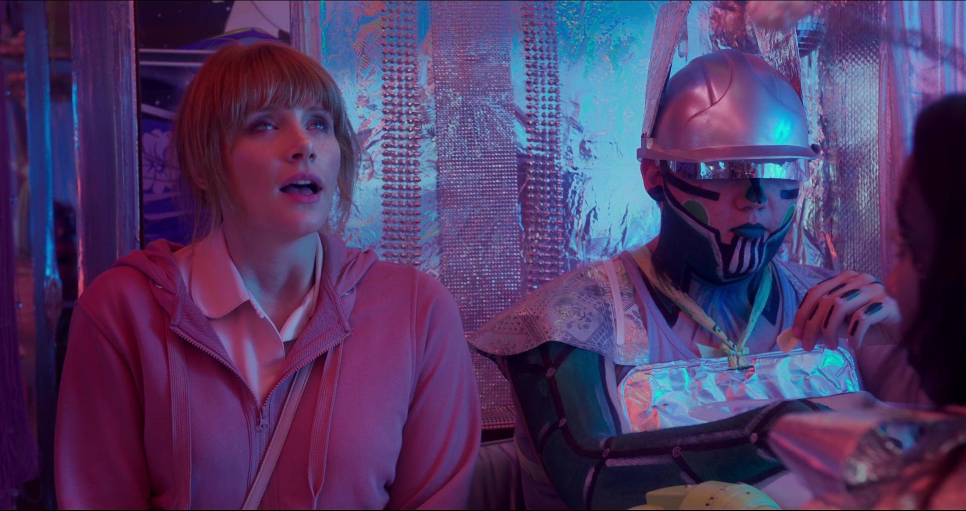 BlackMirror_28308229.jpg
