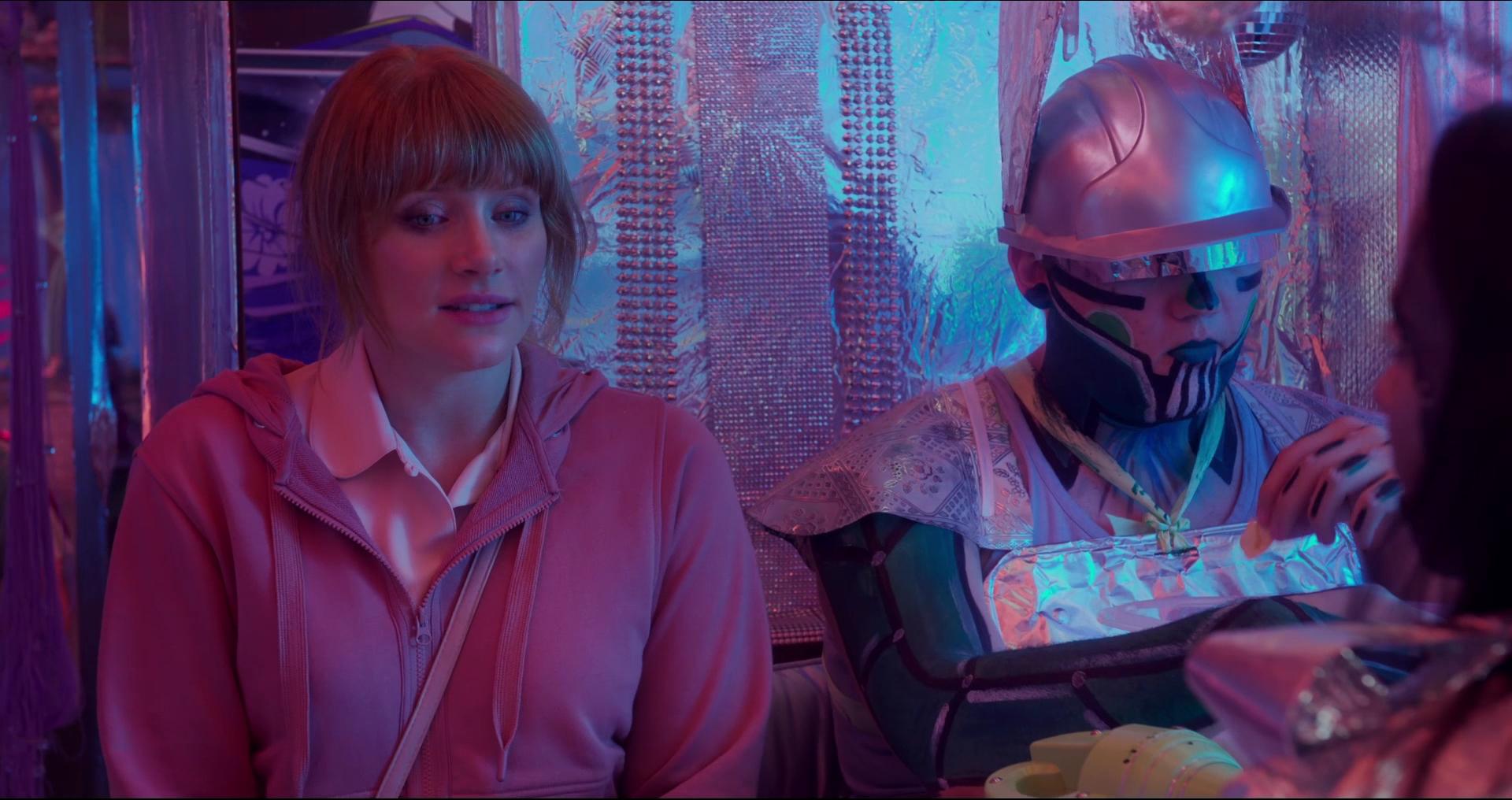 BlackMirror_28309229.jpg