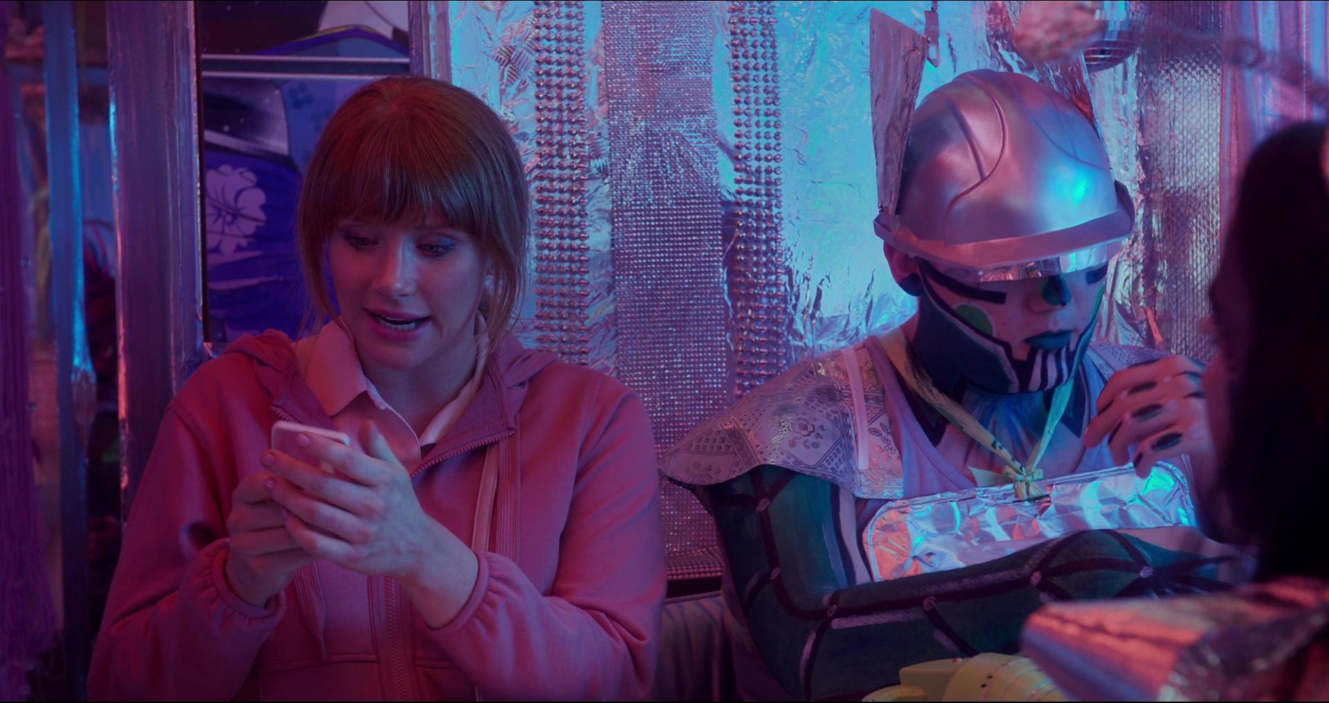 BlackMirror_28310629.jpg BlackMirror_28310629.jpg