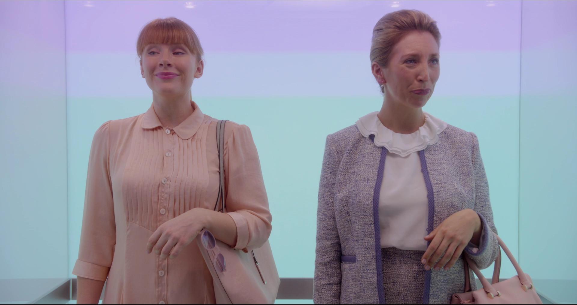 BlackMirror_2833629.jpg