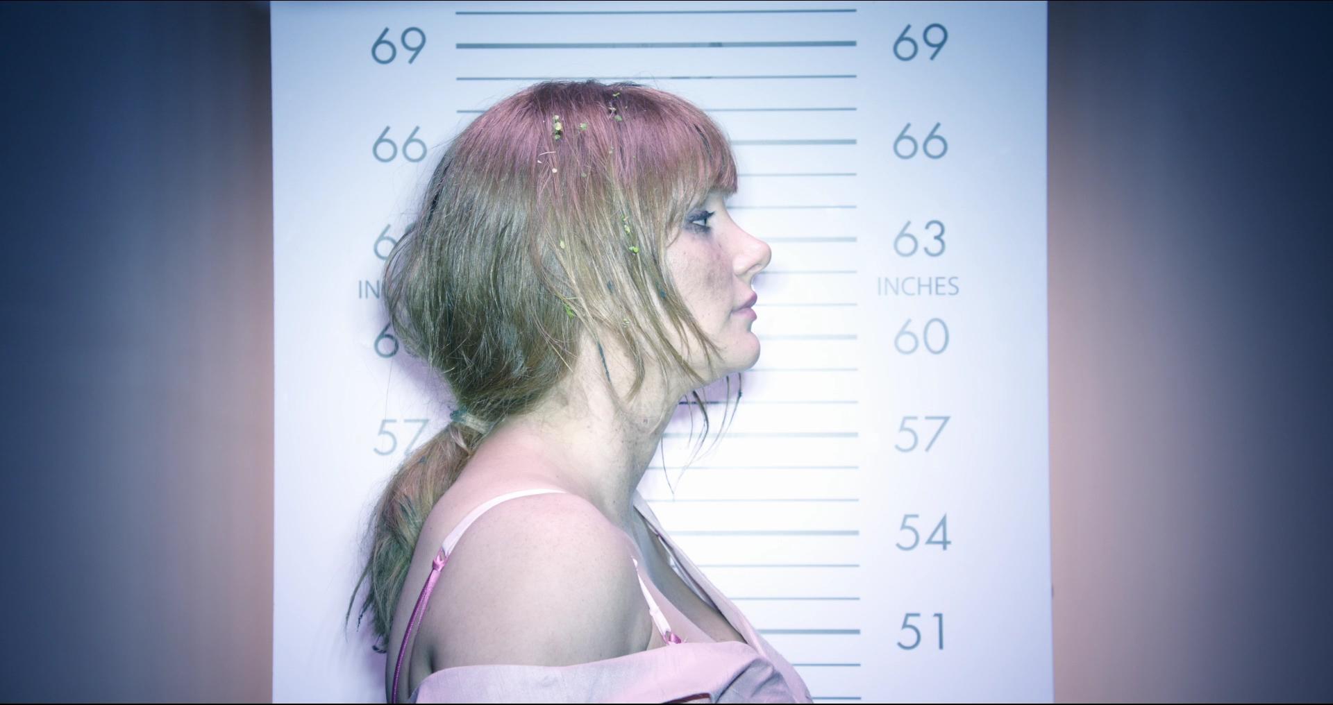 BlackMirror_28377129.jpg BlackMirror_28377129.jpg