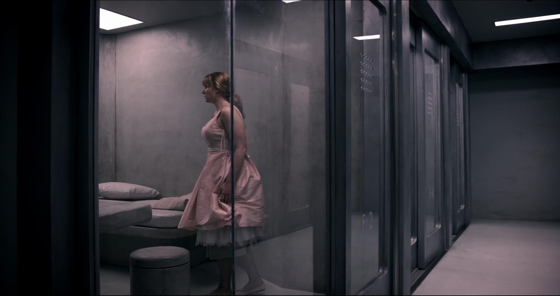 BlackMirror_28382829.jpg BlackMirror_28382829.jpg