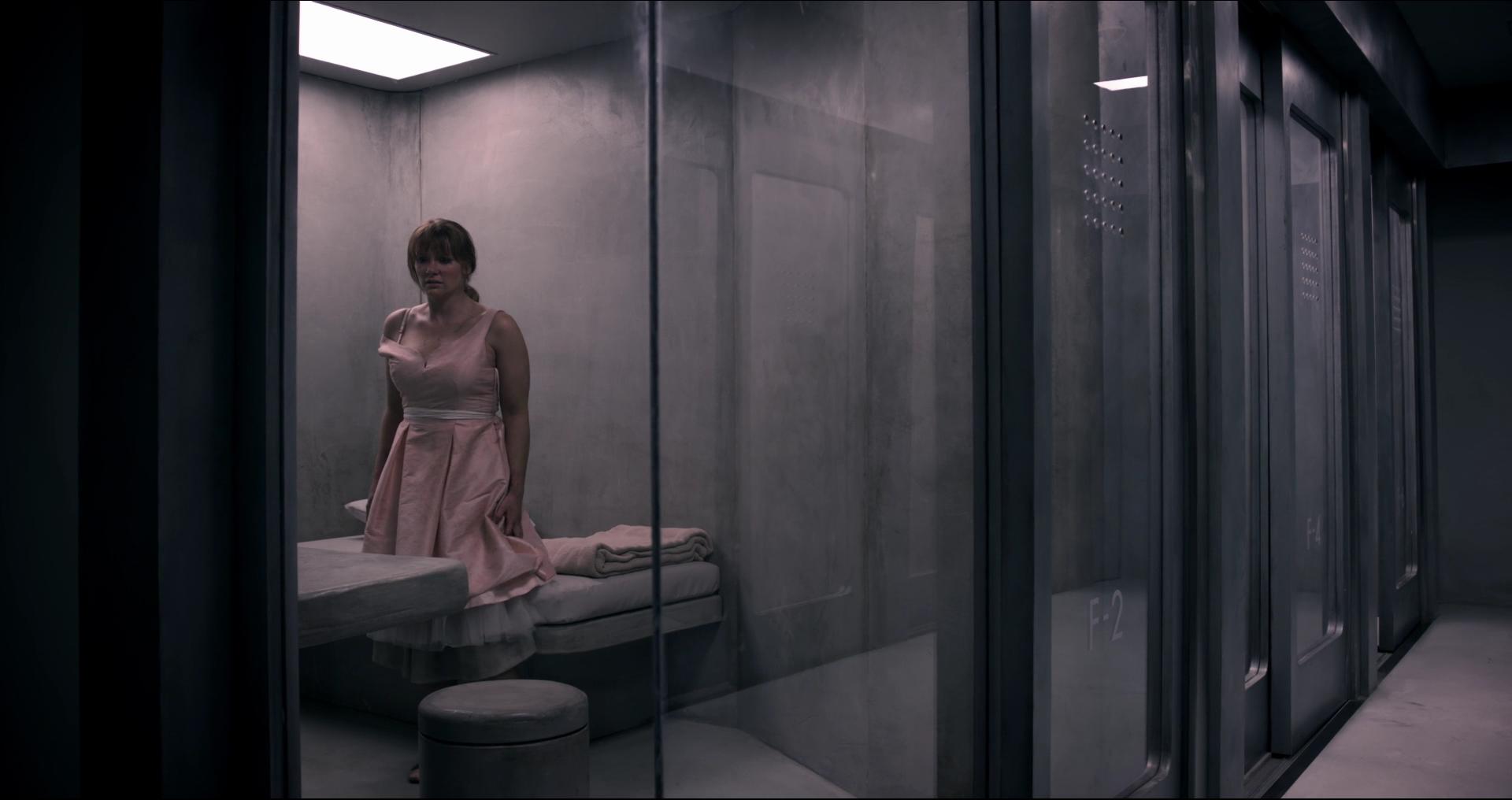BlackMirror_28383629.jpg