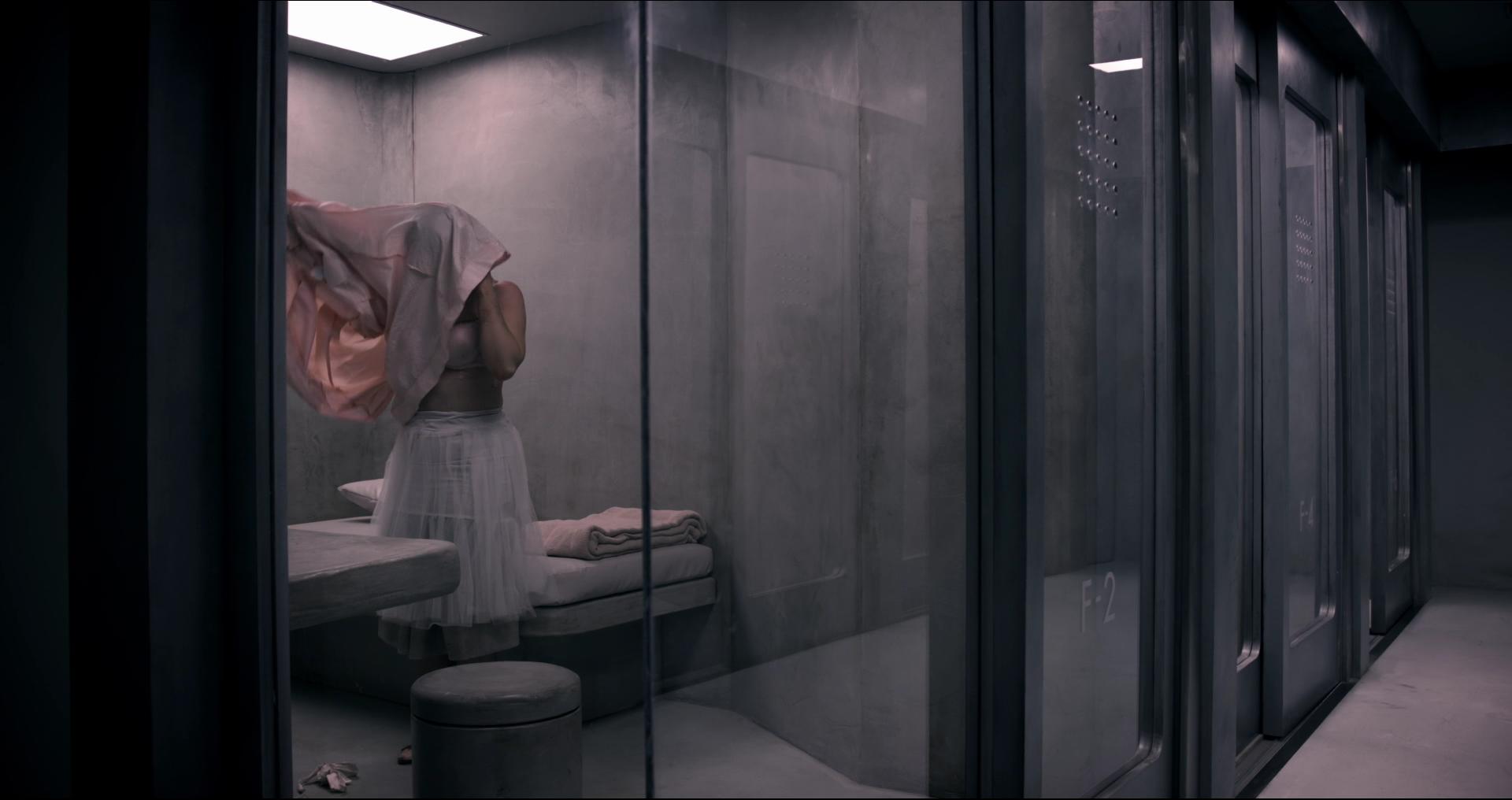BlackMirror_28390029.jpg BlackMirror_28390029.jpg