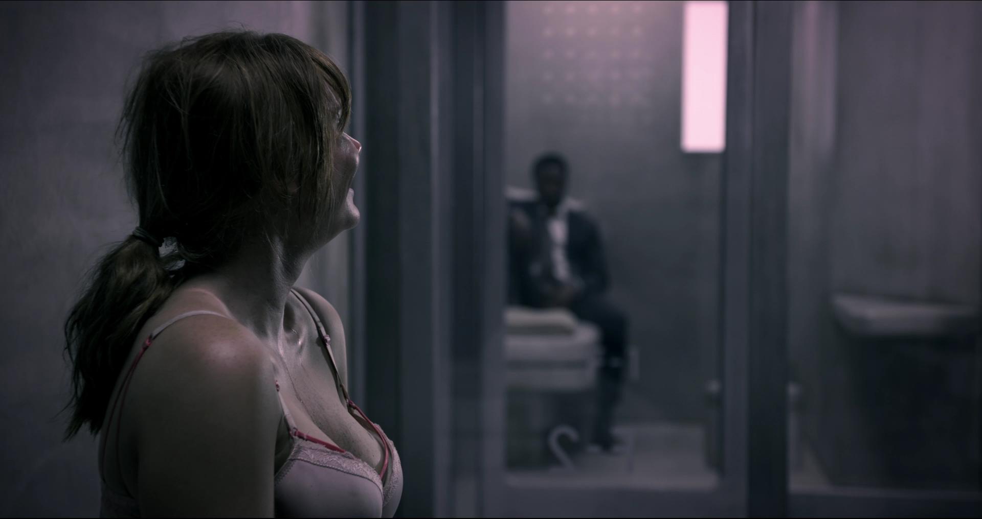 BlackMirror_28395829.jpg BlackMirror_28395829.jpg