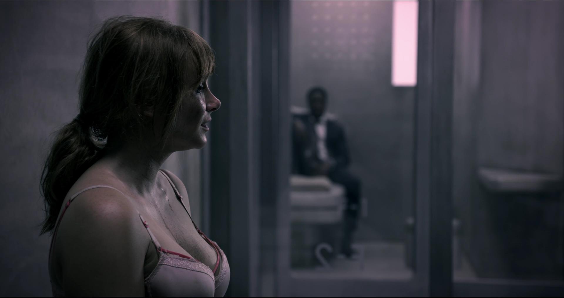 BlackMirror_28396329.jpg BlackMirror_28396329.jpg