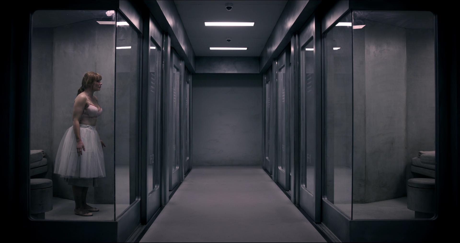 BlackMirror_28402829.jpg