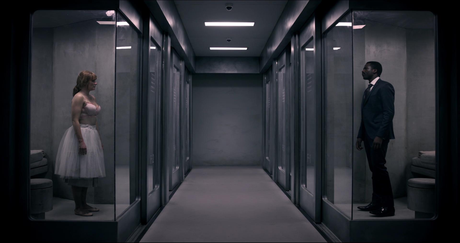 BlackMirror_28403429.jpg BlackMirror_28403429.jpg