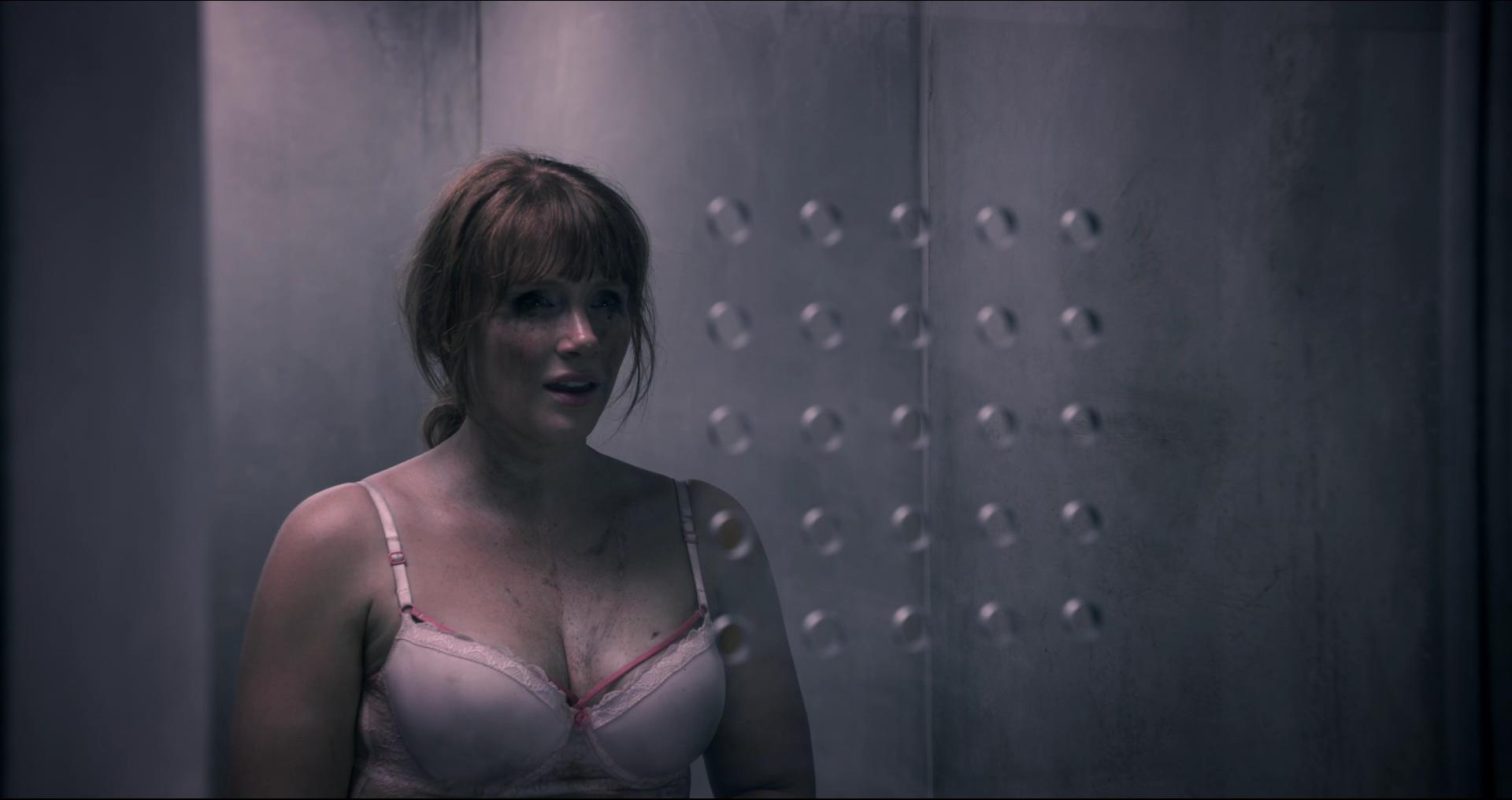 BlackMirror_28405229.jpg