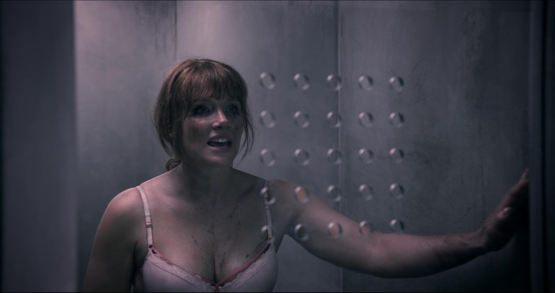 BlackMirror_28406729.jpg