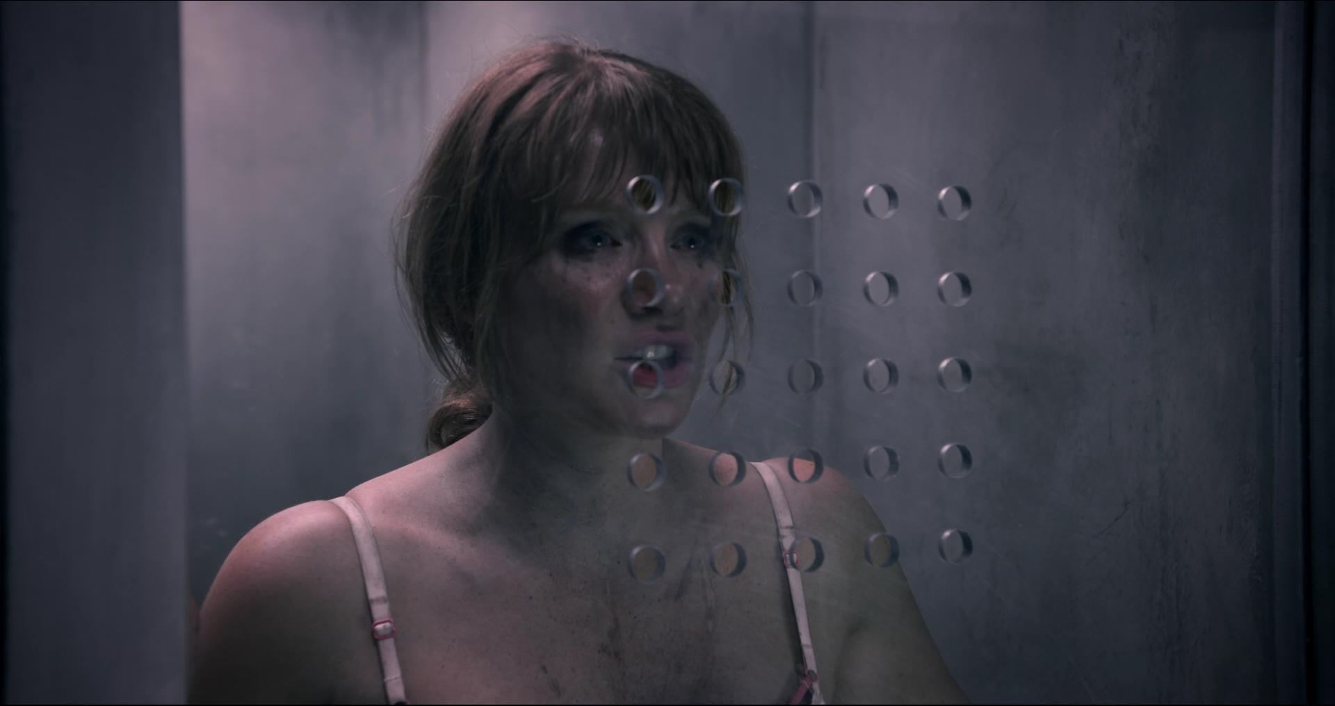 BlackMirror_28408129.jpg
