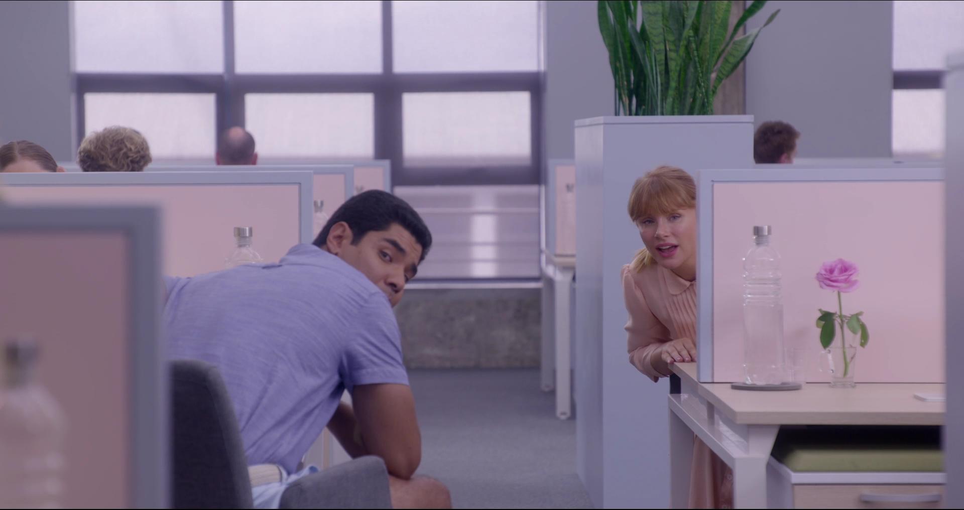 BlackMirror_2845229.jpg