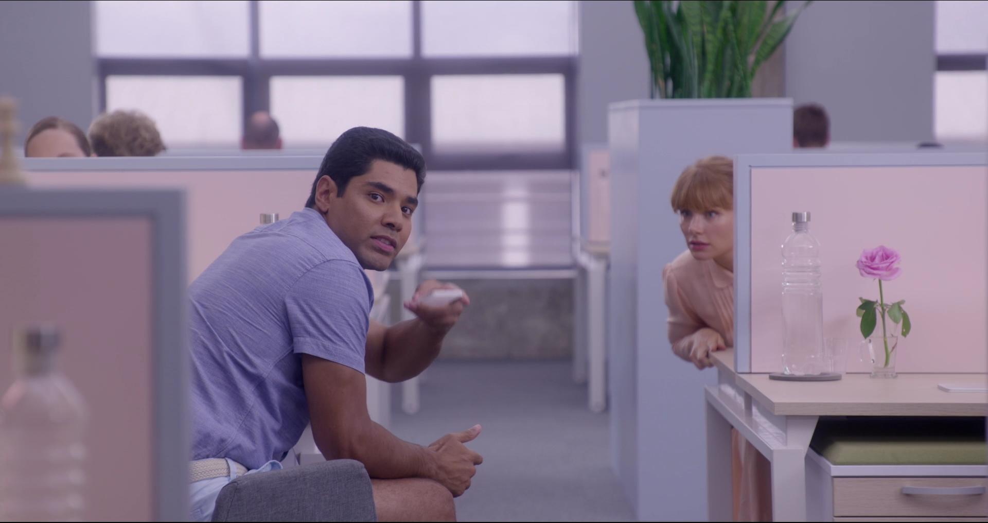 BlackMirror_2845929.jpg