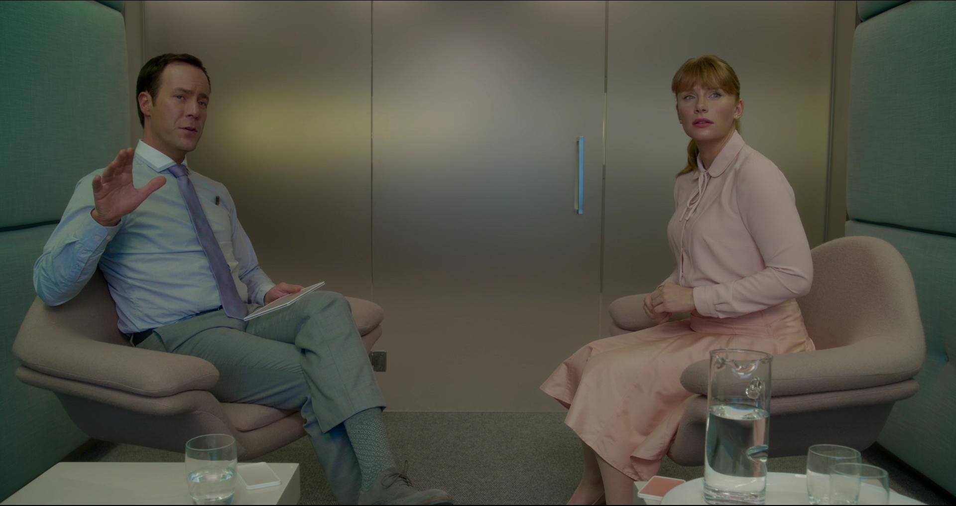 BlackMirror_2879929.jpg BlackMirror_2879929.jpg