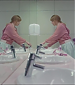 BlackMirror_28305329.jpg